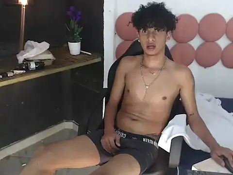 XXX chat uživo modela BlakeSttone