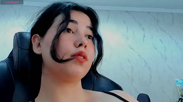 XXX chat uživo modela Diara_1an