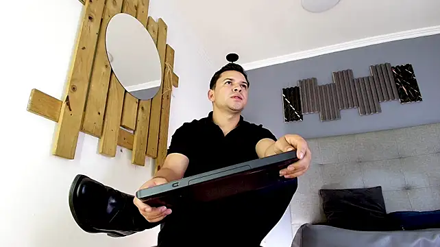 Hey_Noaah Webcam-Show
