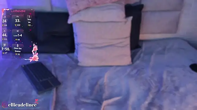 XXX chat uživo modela EllieAdeline