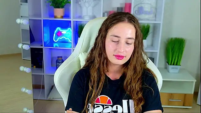 XXX chat uživo modela NadinnL