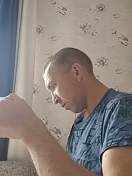 Chatroom XXX en direct de _uncle_Mitya-43_