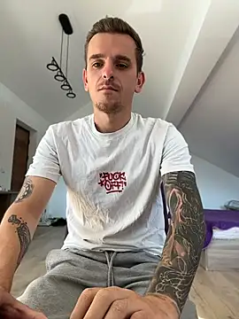 Huge_cock22cm Webcam show