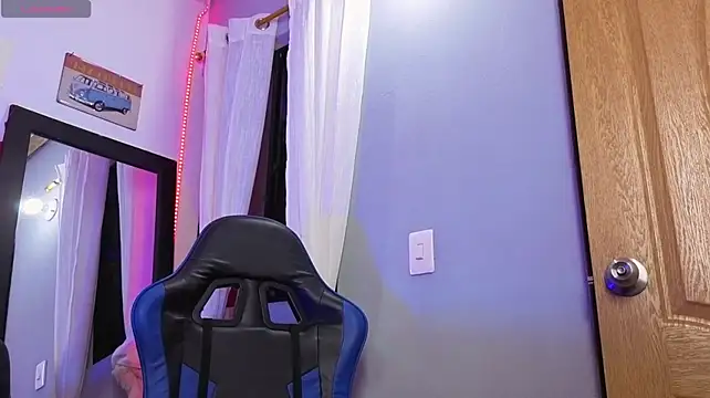Veronica_111's Live XXX Chat