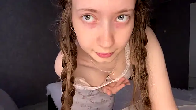 Emily_Mur_ Chat XXX live