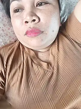 Sweetlorie_83's Live XXX Chat