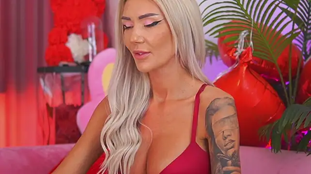 fallingangel Adlı Modelin Canlı XXX Sohbeti