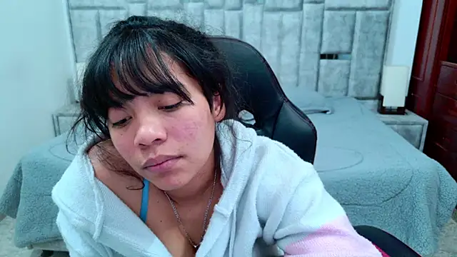 Chat XXX Live laureentt_