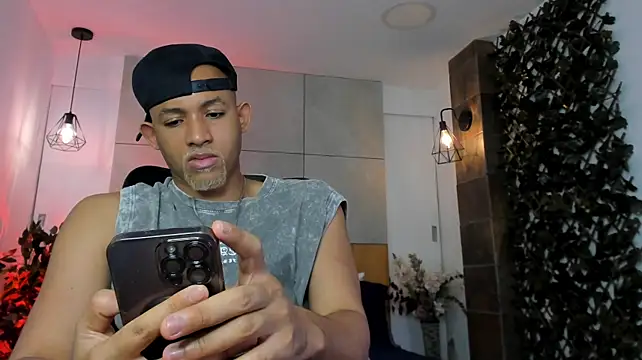 B_Wild's Live XXX Chat