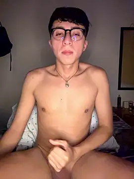CamiRojas_boy 网络视讯表演