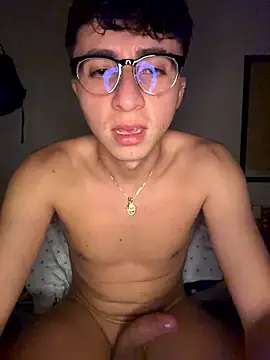 CamiRojas_boyのライブXXXチャット