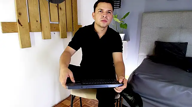 Hey_Noaah – Naživo XXX chat
