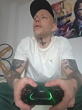 BeYourToy's Webcam Show