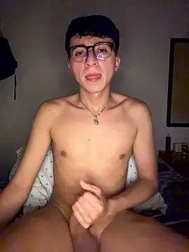 CamiRojas_boy's Live XXX Chat