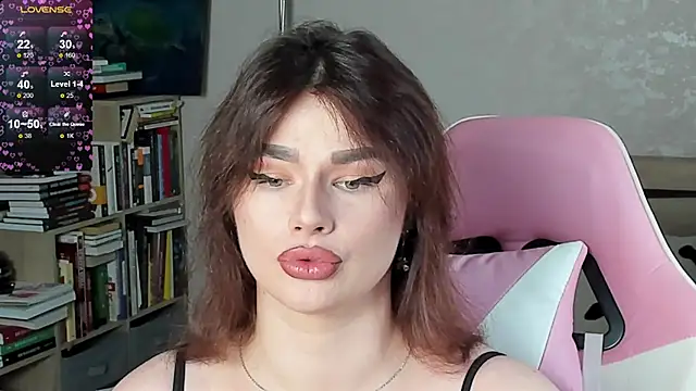 Chat +18 de bbJ_one ao vivo