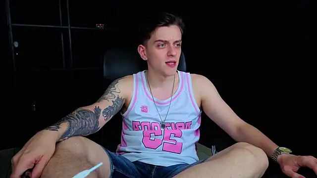 Show modela FelixStarkk na web-kameri