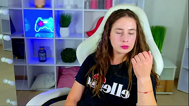 NadinnL's Live XXX Chat