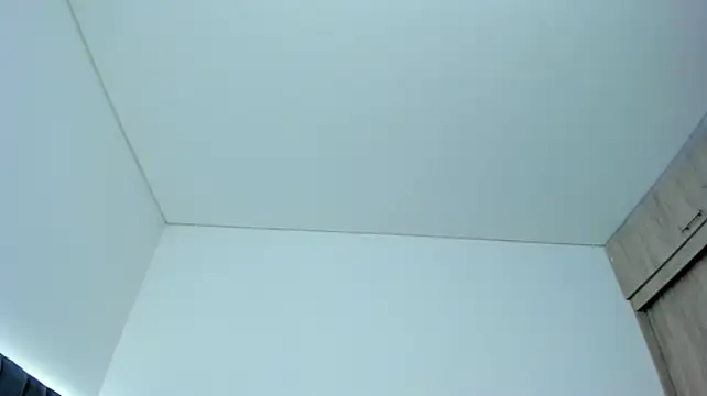 im_sarah34 élő XXX-chatje