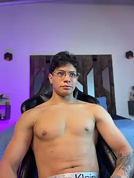 TonyPetrovjs XXX чат на живо