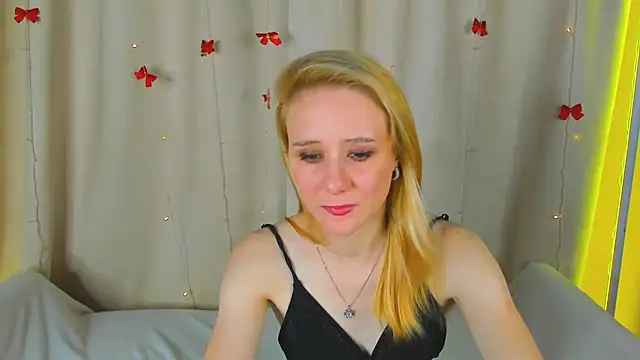 XXX chat uživo modela NikaBond