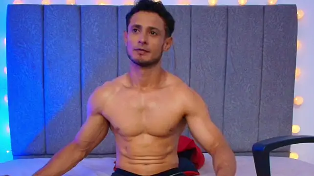 Czat XXX na żywo – Adonys_Lewis_