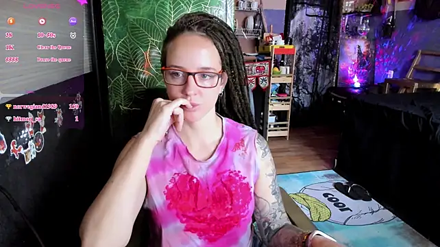 LisaFoxy_y's Live XXX Chat