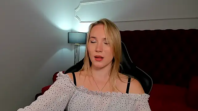 ElaraVoltage – Live XXX-chat