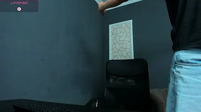 XXX chat uživo modela BrianHunts