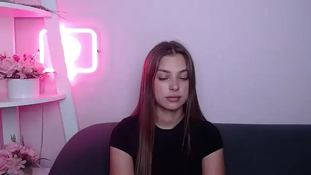 MilanaAngelAs 现场XXX聊天