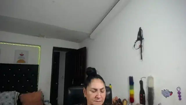 צ'אט XXX בשידור חי של mature_bigboobs10