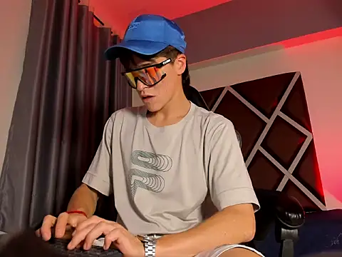 Axel_Royce live XXX chat