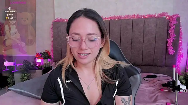 LanaMills_ – Live XXX-chat