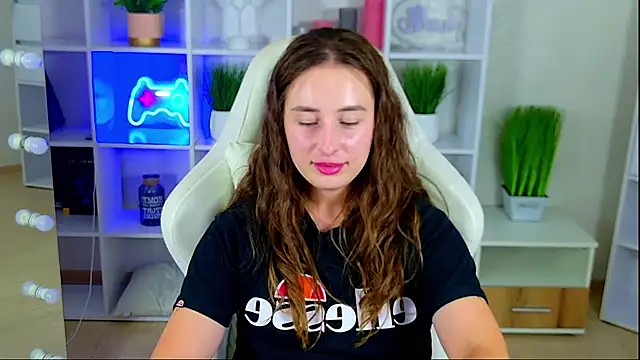 XXX chat uživo modela NadinnL