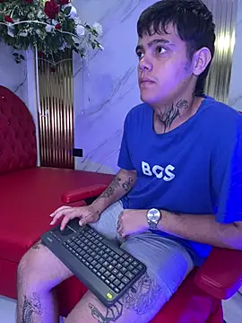 XXX chat uživo modela leonel_bigcum