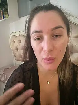 دردشة HotXMom_ الجنسية المباشرة
