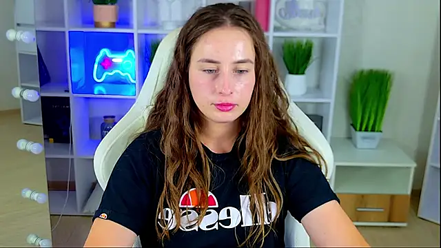 NadinnL – Naživo XXX chat