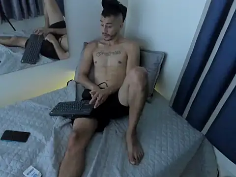 XXX chat uživo modela Damiam_23