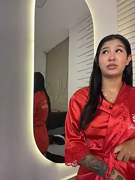 Aida_moreno Adlı Modelin Canlı XXX Sohbeti
