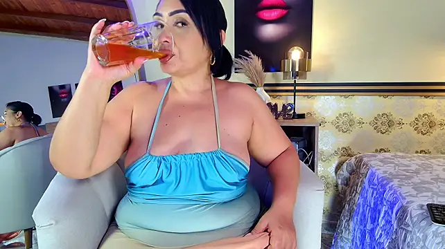 XXX chat uživo modela Madissononee
