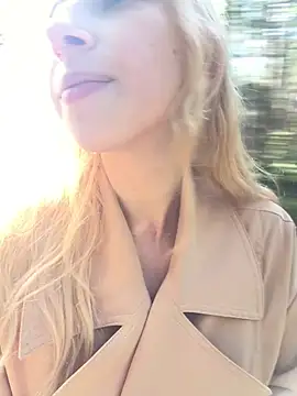 michelle_lovique Adlı Modelin Canlı XXX Sohbeti