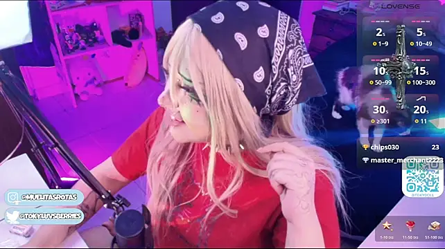 XXX chat uživo modela toky_doll