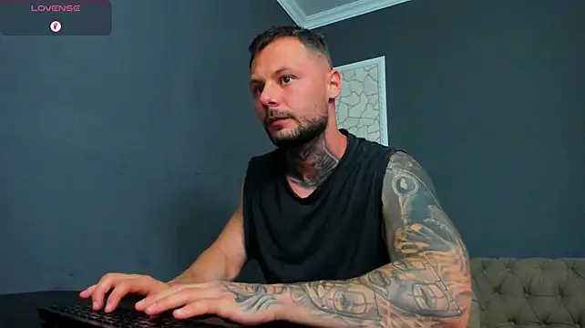 BrianHunts Chat XXX live