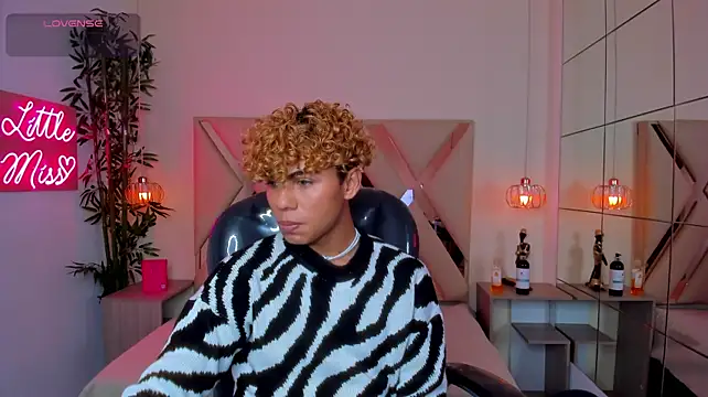 Anyelo_Twink Live XXX Chat
