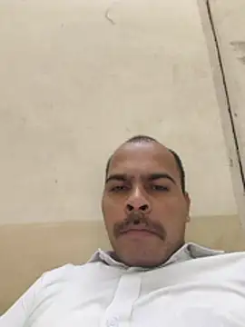 Chat +18 de Vickyrajput009 ao vivo