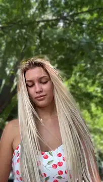 KikiWatson Live XXX-chat