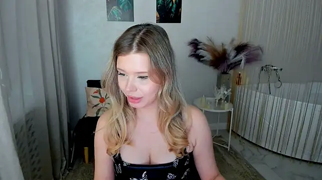 FollowLoveen Live XXX chat