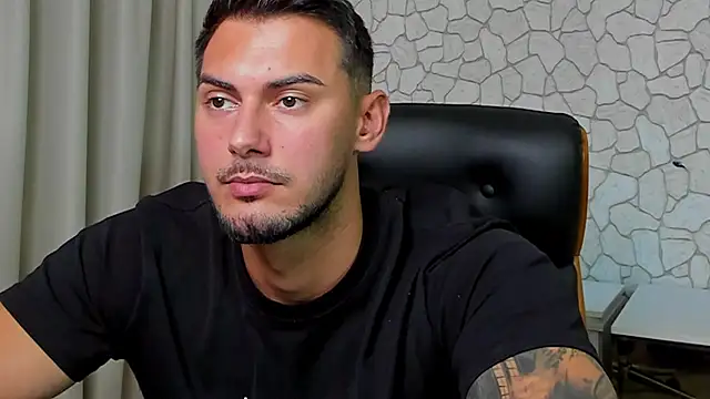 Chat +18 de ClintMasters ao vivo