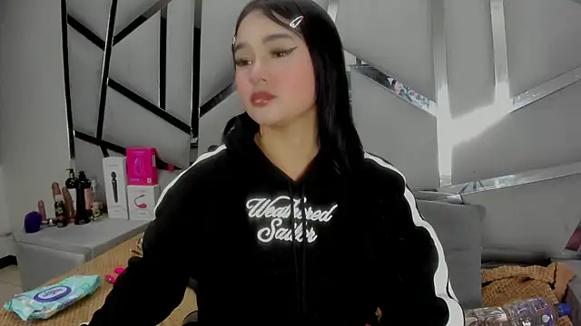 Catherinee69_xn Live XXX chat