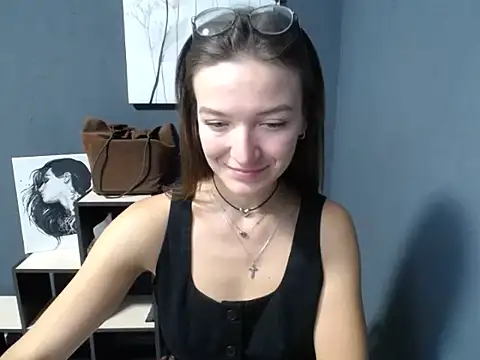 shining_pearl_'s Live XXX Chat