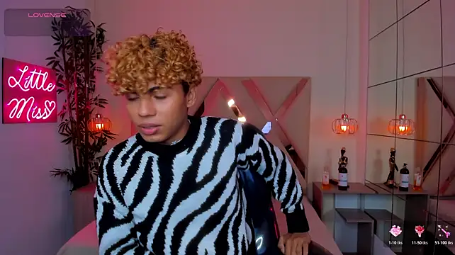 Show de Anyelo_Twink na webcam